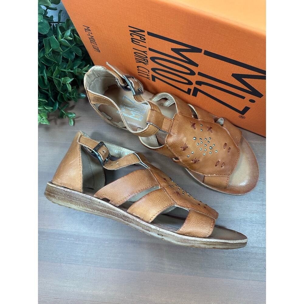 Miz Mooz Fascinate Wide Width Leather Ankle Strap Sandals Size 40 US 9-9.5W